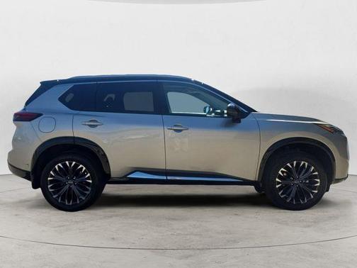 2t Chpn Blk Roo 2024 Nissan Rogue Platinum
