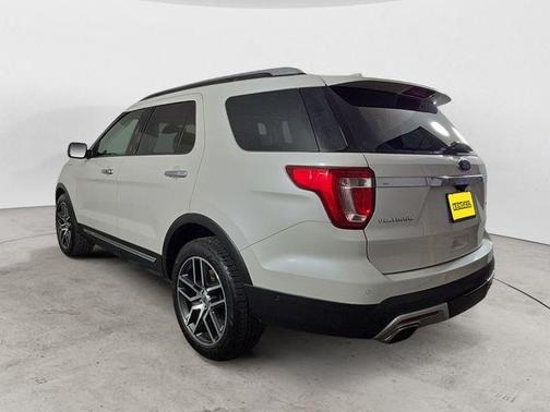 2017 Ford Explorer Platinum