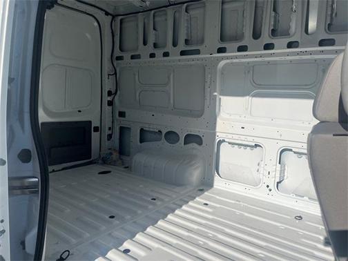 2021 Nissan NV Cargo NV2500 HD S V6/S V8