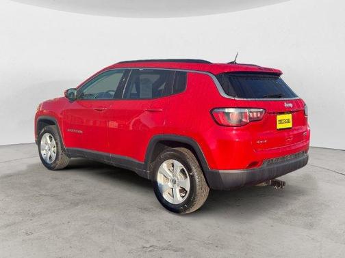 Red Line 2018 Jeep Compass Latitude