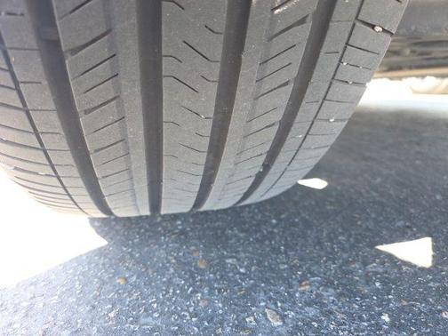 Platinum White Pearl 2026 Honda Civic Hybrid