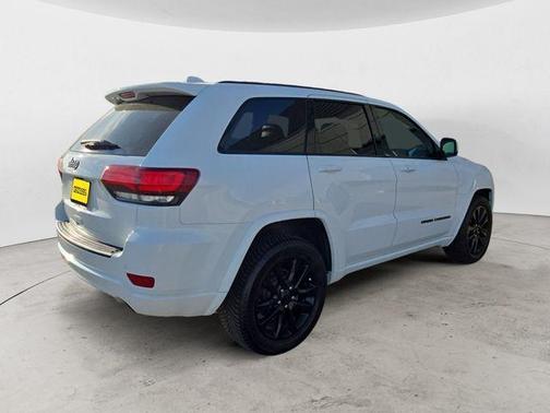 Bright White Clearcoat 2019 Jeep Grand Cherokee Altitude