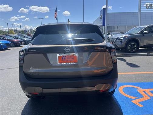 2025 Nissan Kicks SV