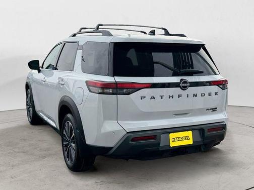 Everest White P 2026 Nissan Pathfinder Platinum
