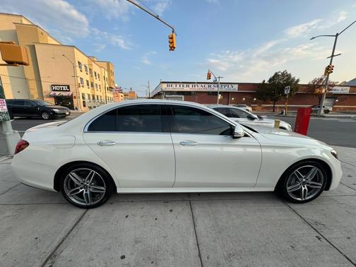 2019 Mercedes-Benz E-Class E 300