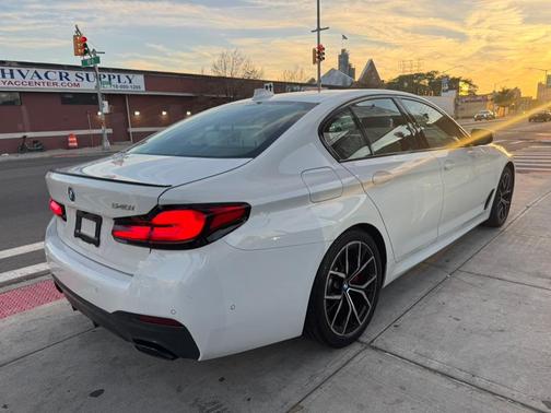 2023 BMW 540 i