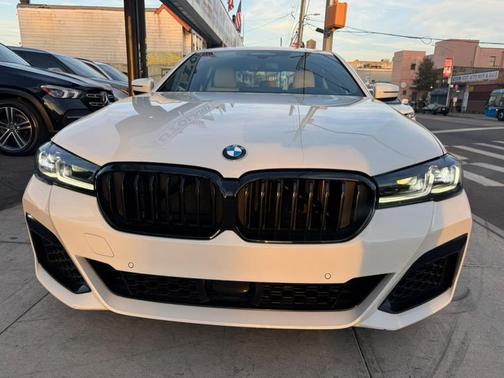 2023 BMW 540 i