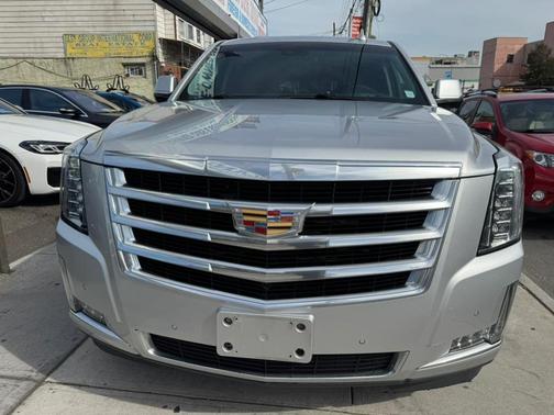 2018 Cadillac Escalade ESV Luxury