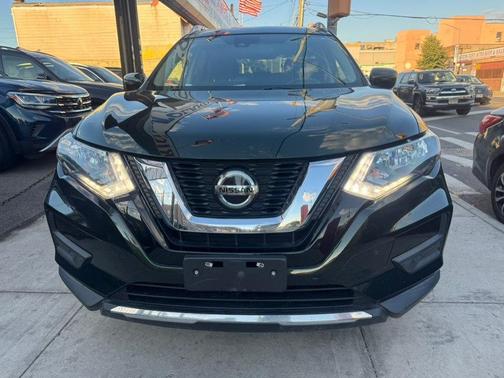 Green 2020 Nissan Rogue SV