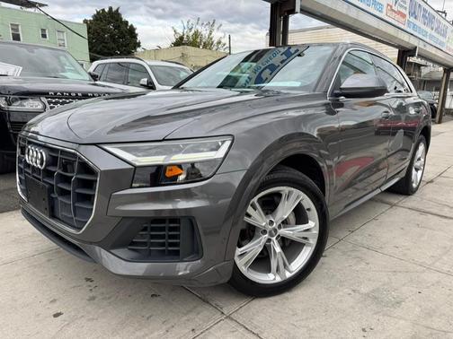 2020 Audi Q8 55 Premium Plus