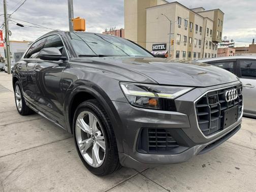 2020 Audi Q8 55 Premium Plus