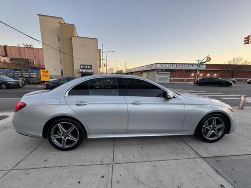 2019 Mercedes-Benz E-Class E 300 4MATIC