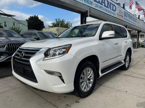 White 2018 Lexus GX 460 Base