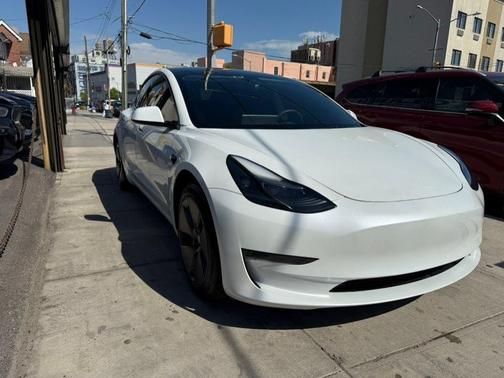 White 2023 Tesla Model 3 Base