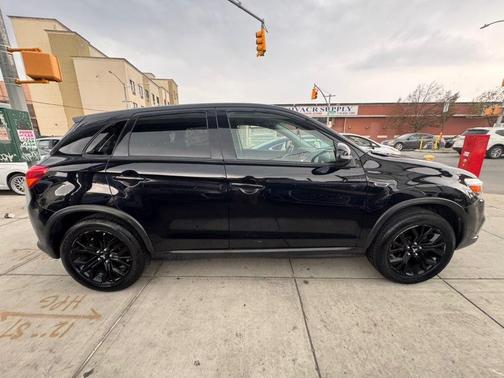 Black 2017 Mitsubishi Outlander Sport ES