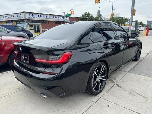 2019 BMW 330 i