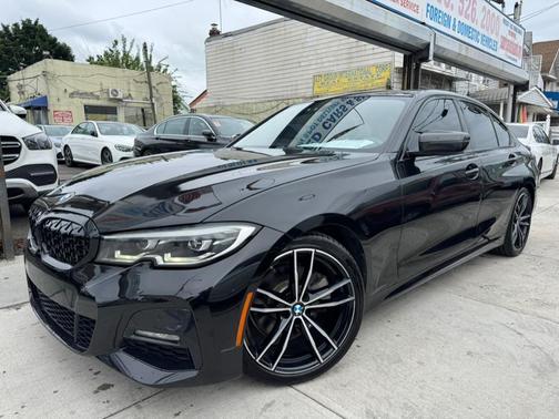 2019 BMW 330 i