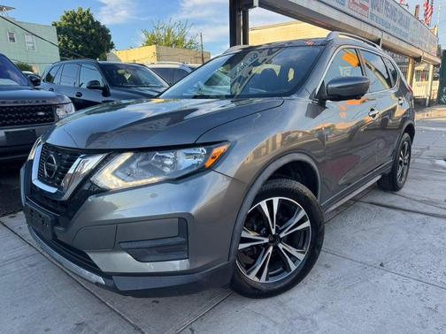 Gun Metallic 2019 Nissan Rogue SV