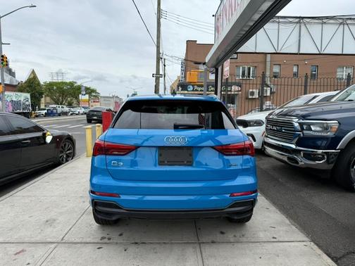 2019 Audi Q3 2.0T S line Premium Plus