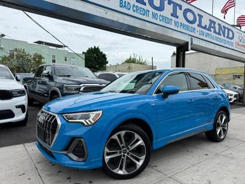 2019 Audi Q3 2.0T S line Premium Plus