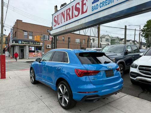 2019 Audi Q3 2.0T S line Premium Plus