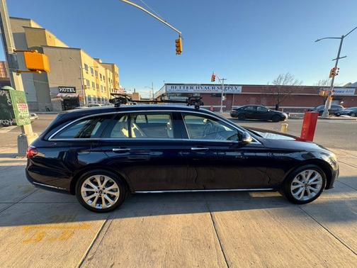 2017 Mercedes-Benz E-Class E 400 4MATIC Luxury