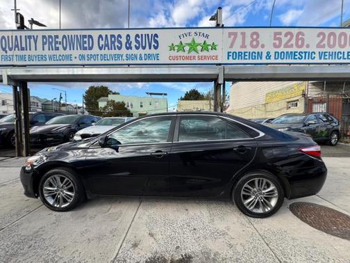 2015 Toyota Camry SE