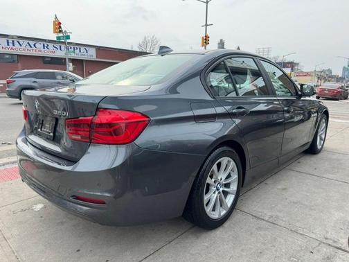 2018 BMW 320 i xDrive