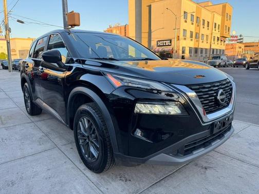 Black 2023 Nissan Rogue S