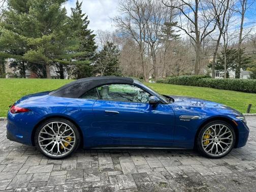 2022 Mercedes-Benz AMG SL 63 Base