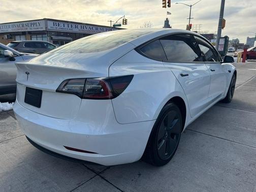 2022 Tesla Model 3 Base
