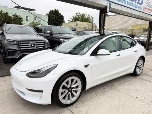 White 2023 Tesla Model 3 Base