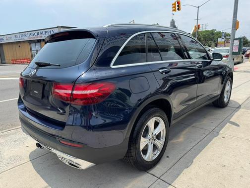 2018 Mercedes-Benz GLC 300 Base