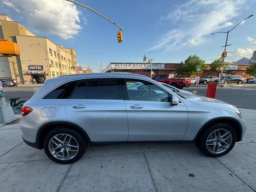 2018 Mercedes-Benz GLC 300 Base 4MATIC