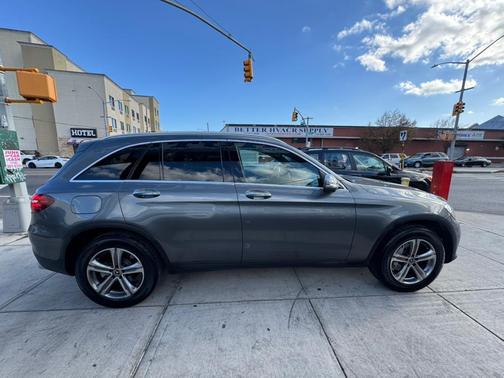 2017 Mercedes-Benz GLC 300 Base 4MATIC