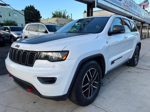 2020 Jeep Grand Cherokee Trailhawk