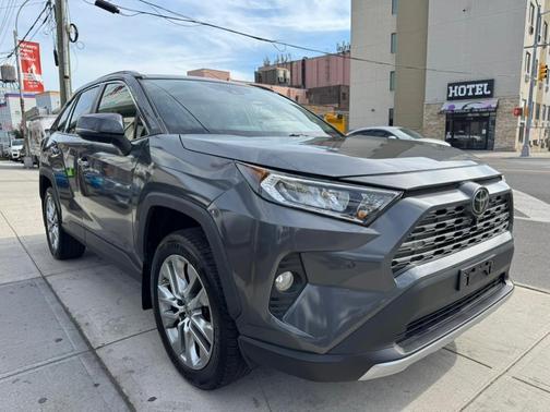 2019 Toyota RAV4 Limited