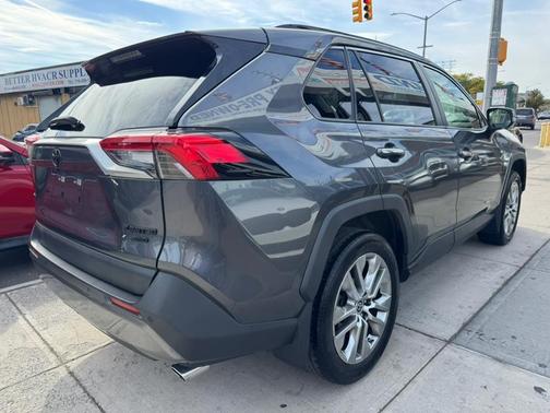 2019 Toyota RAV4 Limited