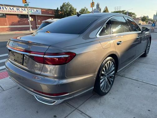 2021 Audi A8 L 55