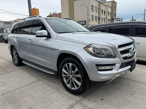 Silver 2015 Mercedes-Benz GL-Class GL 450 4MATIC