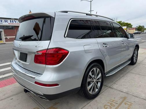 Silver 2015 Mercedes-Benz GL-Class GL 450 4MATIC