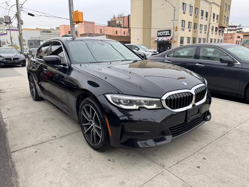 2022 BMW 330 i