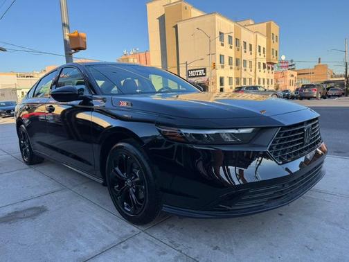 Black 2025 Honda Accord SE