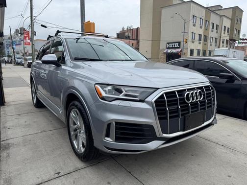 2020 Audi Q7 55 Premium
