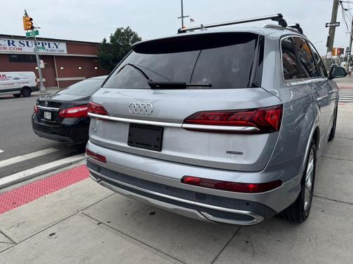2020 Audi Q7 55 Premium