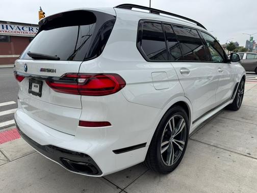 2020 BMW X7 M50i