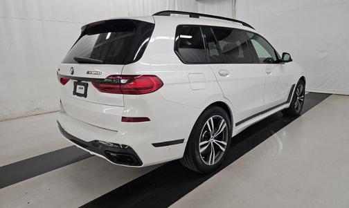 2020 BMW X7 M50i