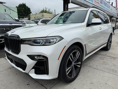 2020 BMW X7 M50i