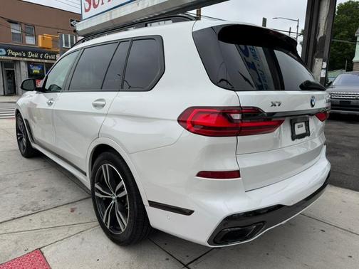 2020 BMW X7 M50i