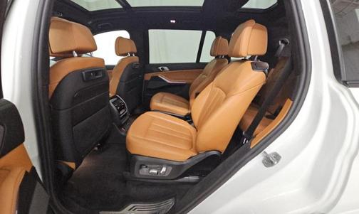 2020 BMW X7 M50i